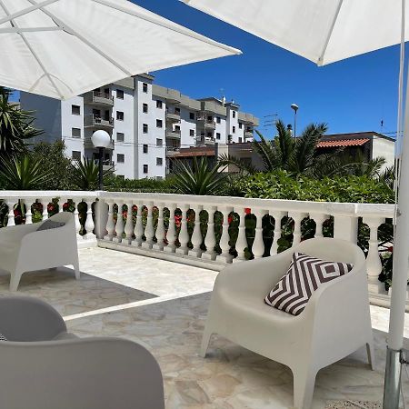 Charme Rooms Taranto Exterior foto